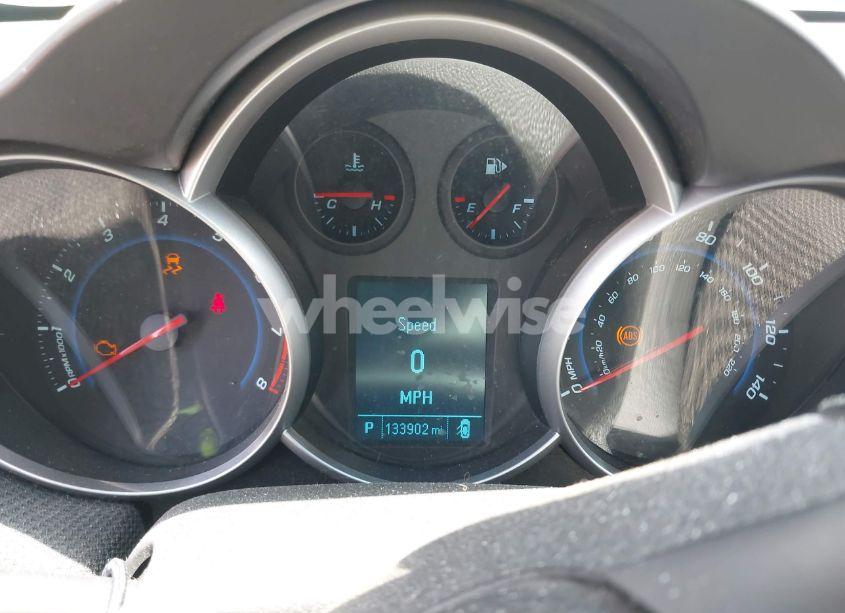 Photo 7 of 2012 Chevrolet Cruze 2LT (VIN 1G1PG5SCXC7100643)