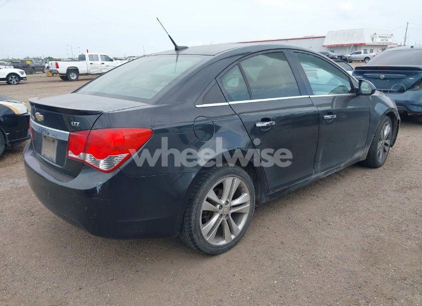 Photo 4 of 2011 Chevrolet Cruze LTZ (VIN 1G1PH5S90B7116785)