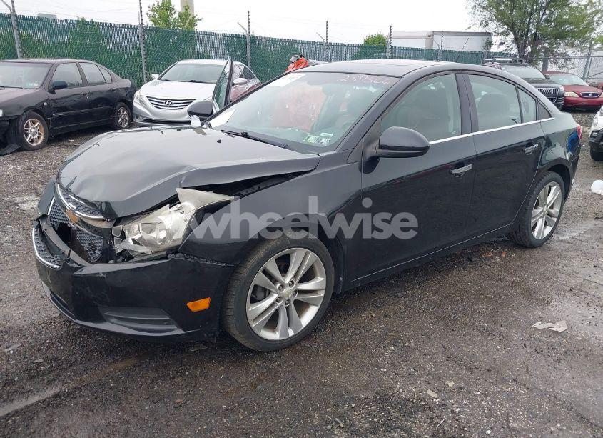 Photo 2 of 2011 Chevrolet Cruze LTZ (VIN 1G1PH5S90B7239566)
