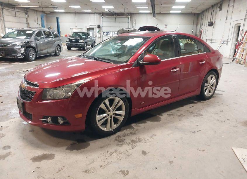 Photo 2 of 2011 Chevrolet Cruze LTZ (VIN 1G1PH5S94B7214637)