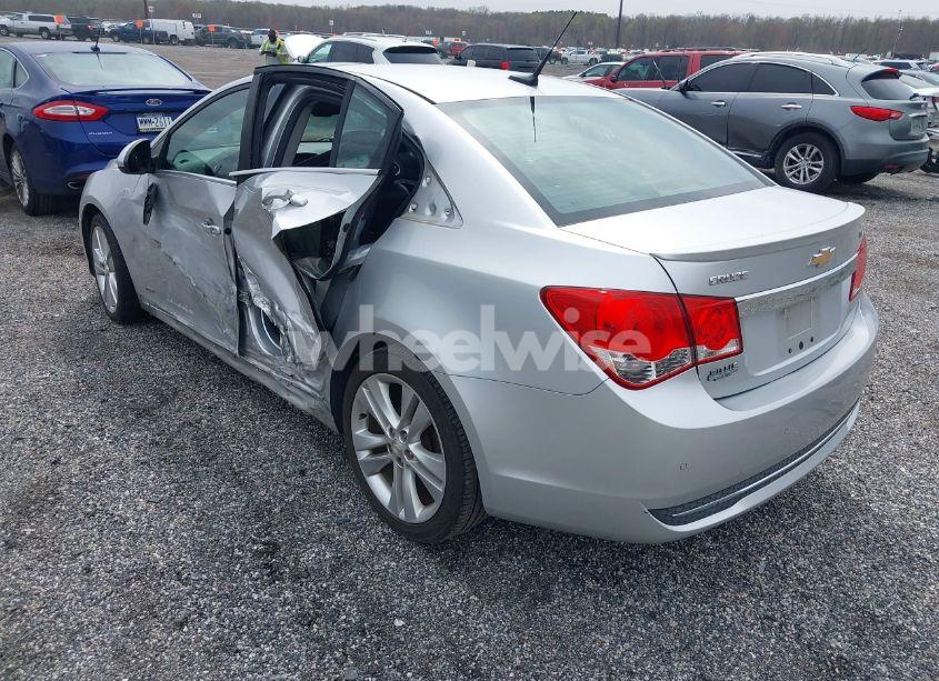 Photo 3 of 2011 Chevrolet Cruze LTZ (VIN 1G1PH5S95B7244973)