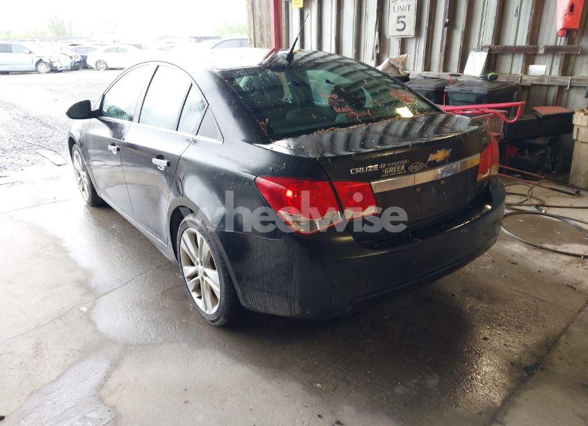 Photo 3 of 2011 Chevrolet Cruze LTZ (VIN 1G1PH5S97B7140016)