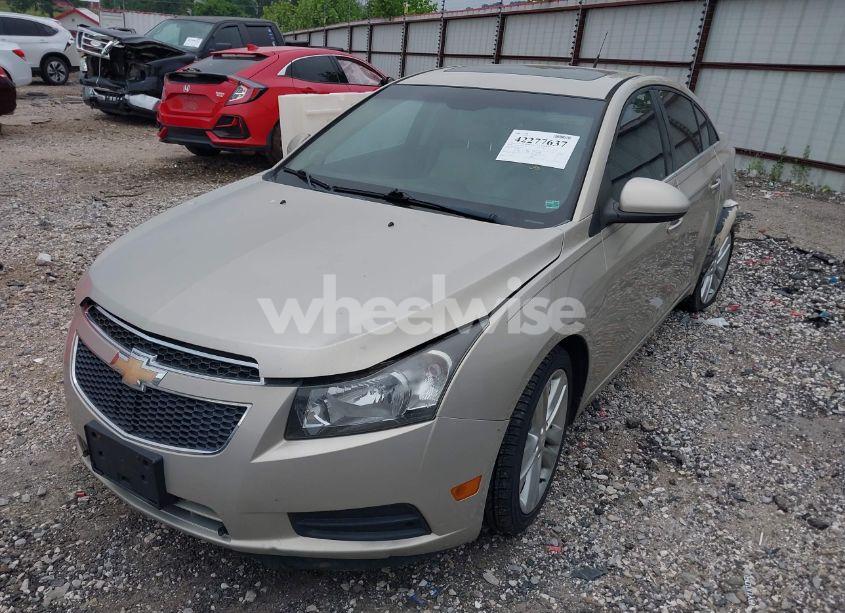 Photo 2 of 2011 Chevrolet Cruze LTZ (VIN 1G1PH5S98B7206623)