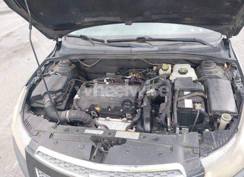 Photo 10 of 2011 Chevrolet Cruze LTZ (VIN 1G1PH5S99B7105221)