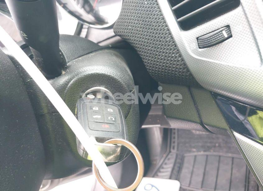 Photo 11 of 2011 Chevrolet Cruze LTZ (VIN 1G1PH5S99B7105221)