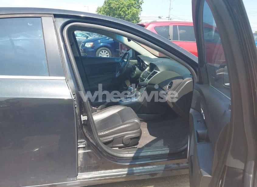 Photo 5 of 2011 Chevrolet Cruze LTZ (VIN 1G1PH5S99B7166228)