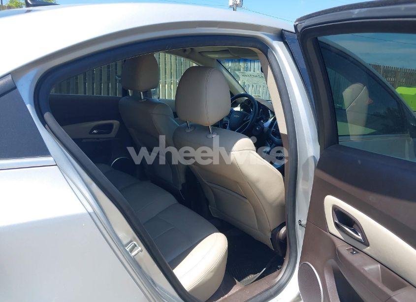 Photo 8 of 2011 Chevrolet Cruze LTZ (VIN 1G1PH5S99B7224001)