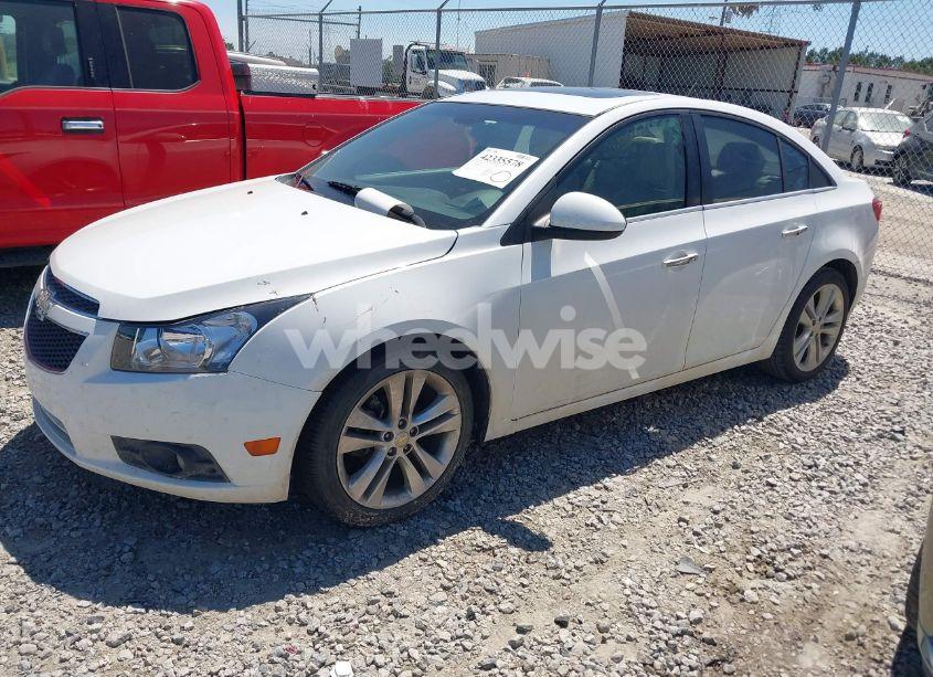 Photo 2 of 2011 Chevrolet Cruze LTZ (VIN 1G1PH5S99B7300347)