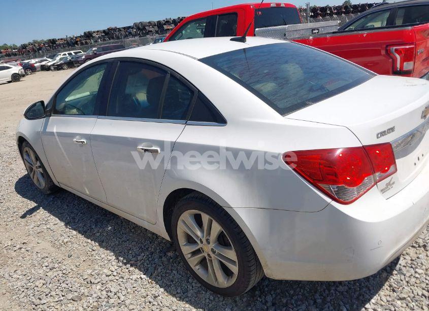 Photo 3 of 2011 Chevrolet Cruze LTZ (VIN 1G1PH5S99B7300347)