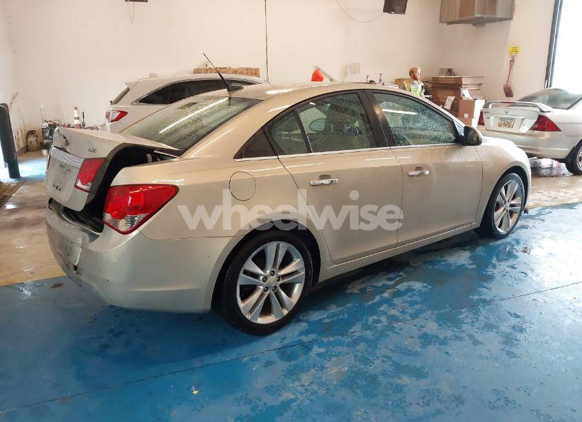 Photo 4 of 2011 Chevrolet Cruze LTZ (VIN 1G1PH5S9XB7251370)