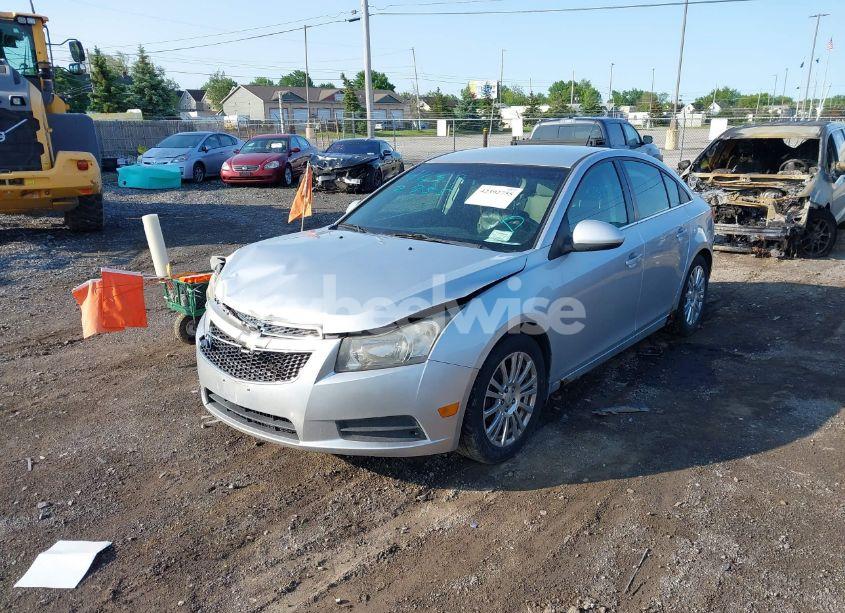 Photo 2 of 2011 Chevrolet Cruze ECO (VIN 1G1PJ5S91B7301299)