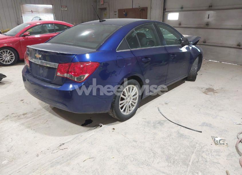 Photo 4 of 2013 Chevrolet Cruze ECO MANUAL (VIN 1G1PJ5SB5D7122317)