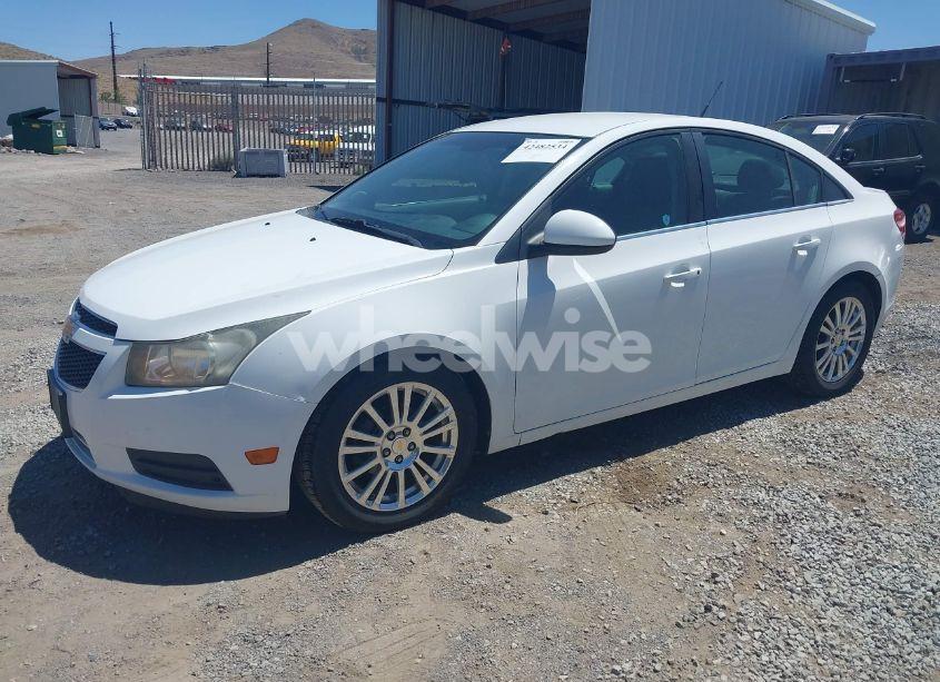 Photo 2 of 2011 Chevrolet Cruze ECO (VIN 1G1PK5S91B7209090)
