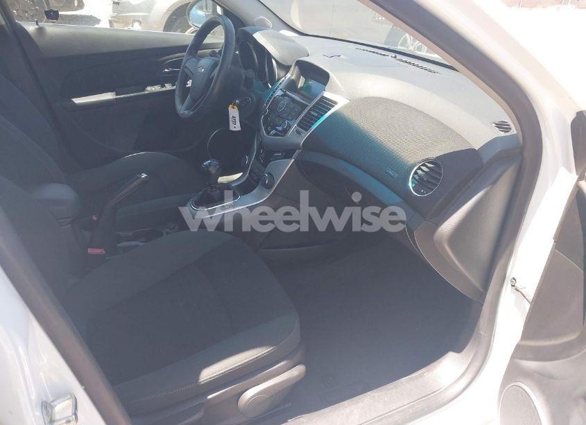 Photo 5 of 2011 Chevrolet Cruze ECO (VIN 1G1PK5S91B7209090)