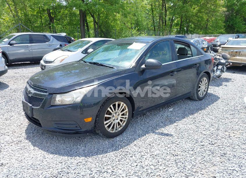 Photo 2 of 2011 Chevrolet Cruze ECO (VIN 1G1PK5S96B7297862)