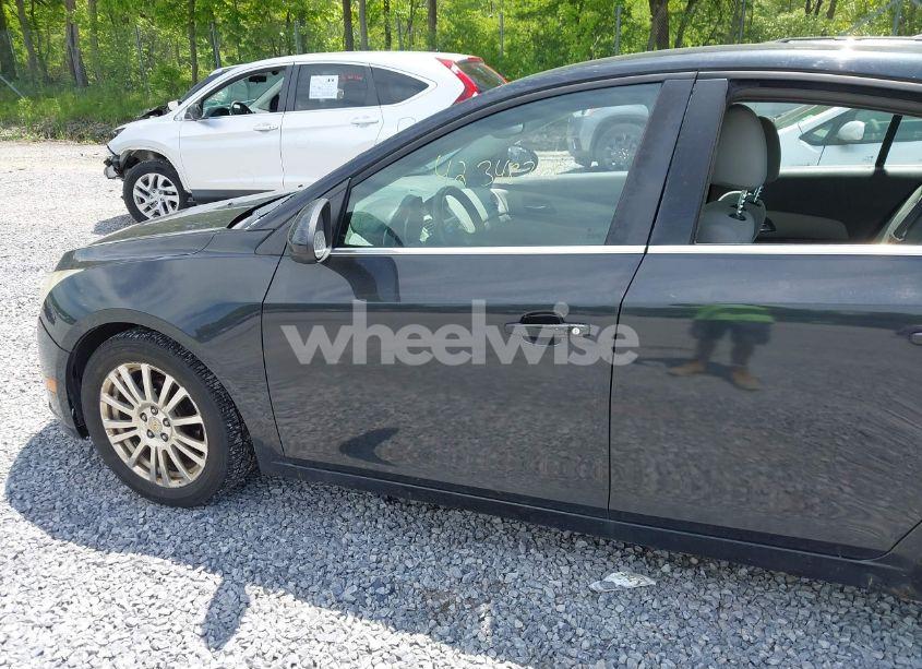 Photo 6 of 2011 Chevrolet Cruze ECO (VIN 1G1PK5S96B7297862)