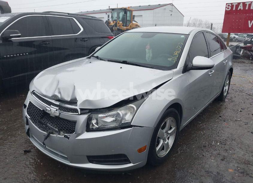 Photo 2 of 2013 Chevrolet Cruze LT (VIN 1G1PK5SB1D7157529)