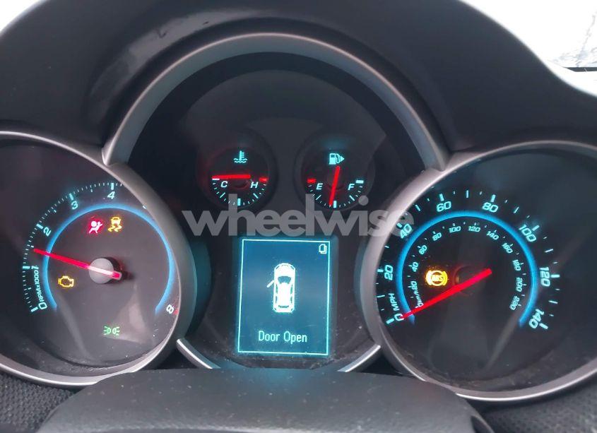 Photo 7 of 2013 Chevrolet Cruze LT (VIN 1G1PK5SB1D7157529)