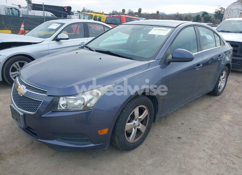 Photo 2 of 2013 Chevrolet Cruze LT (VIN 1G1PK5SB1D7310927)