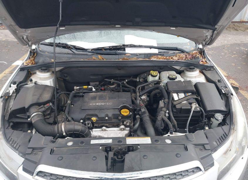 Photo 10 of 2014 Chevrolet Cruze LT (VIN 1G1PK5SB1E7173022)