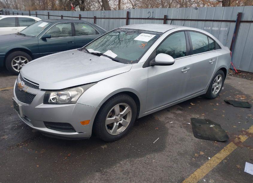 Photo 2 of 2014 Chevrolet Cruze LT (VIN 1G1PK5SB1E7173022)