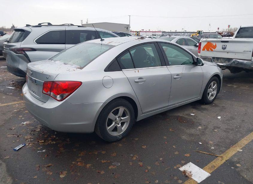 Photo 4 of 2014 Chevrolet Cruze LT (VIN 1G1PK5SB1E7173022)