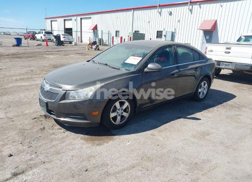 Photo 2 of 2014 Chevrolet Cruze LT (VIN 1G1PK5SB1E7175305)