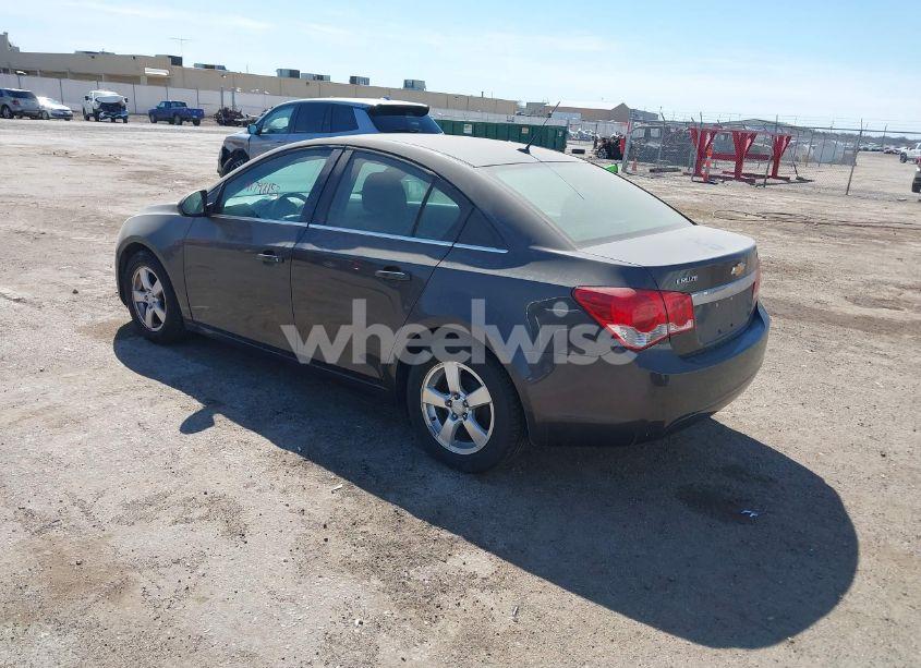 Photo 3 of 2014 Chevrolet Cruze LT (VIN 1G1PK5SB1E7175305)
