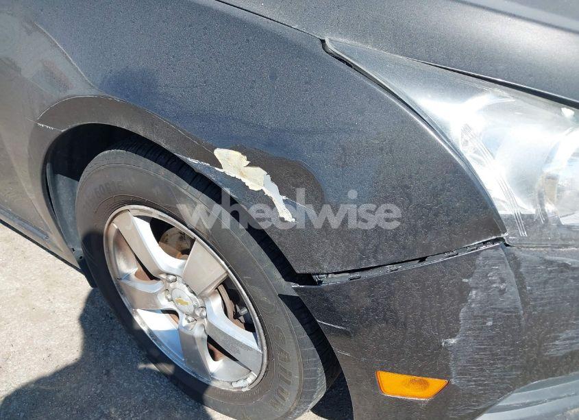 Photo 6 of 2014 Chevrolet Cruze LT (VIN 1G1PK5SB1E7175305)