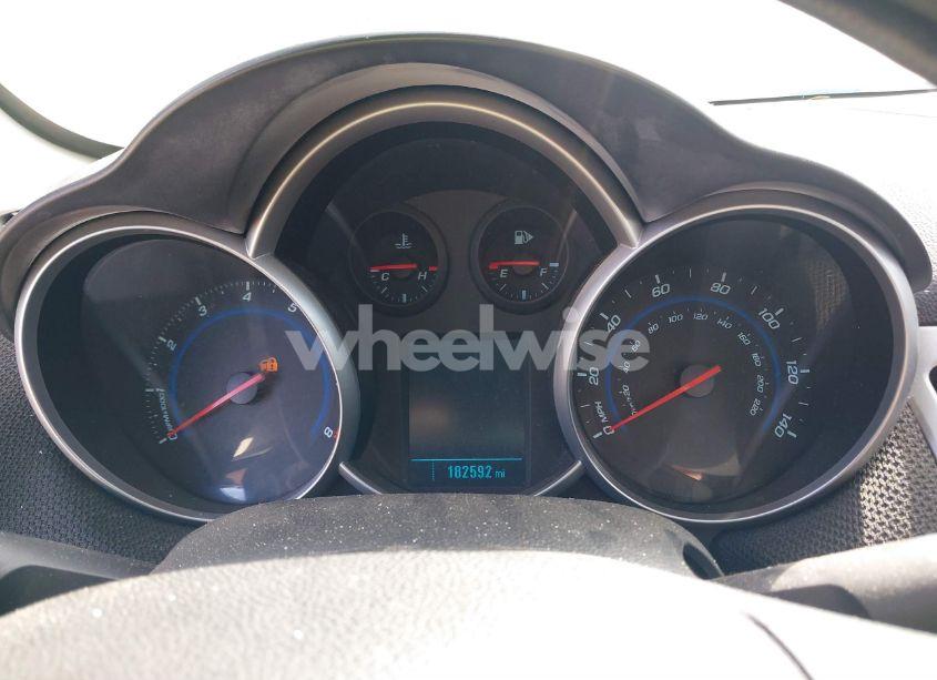 Photo 7 of 2014 Chevrolet Cruze LT (VIN 1G1PK5SB1E7175305)