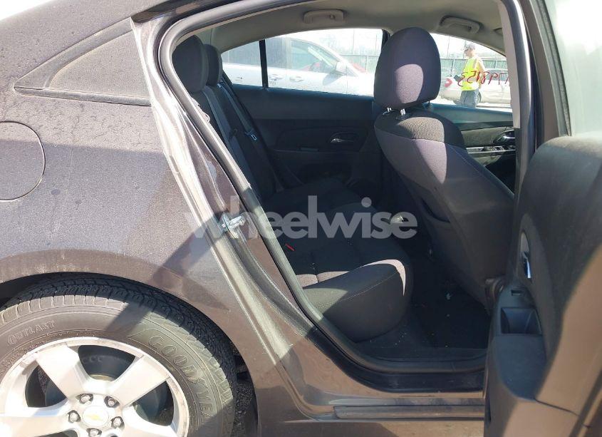 Photo 8 of 2014 Chevrolet Cruze LT (VIN 1G1PK5SB1E7175305)