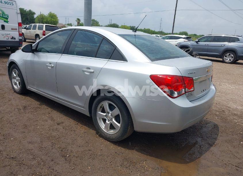 Photo 3 of 2014 Chevrolet Cruze LT (VIN 1G1PK5SB1E7374368)