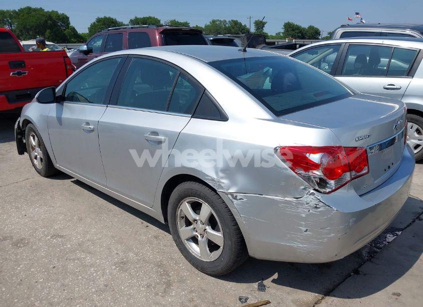 Photo 3 of 2013 Chevrolet Cruze LT (VIN 1G1PK5SB4D7319640)