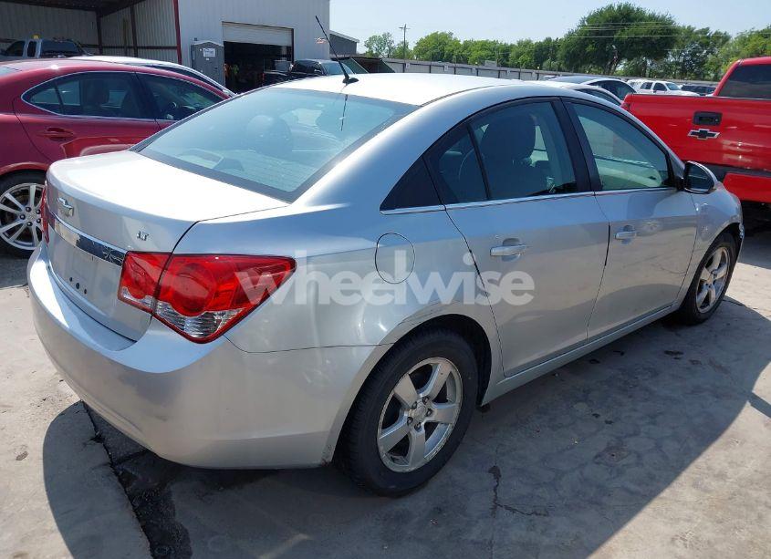 Photo 4 of 2013 Chevrolet Cruze LT (VIN 1G1PK5SB4D7319640)