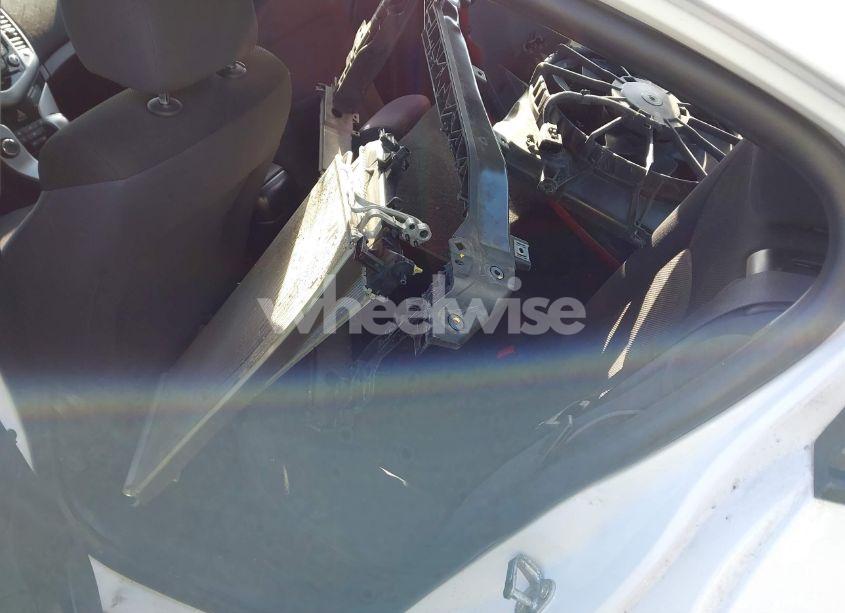 Photo 12 of 2014 Chevrolet Cruze LT (VIN 1G1PK5SB4E7358682)