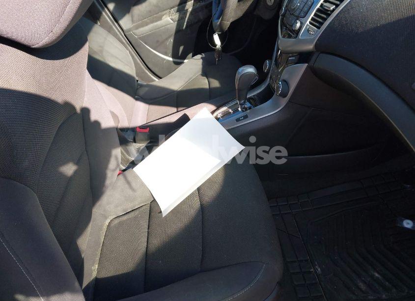 Photo 5 of 2014 Chevrolet Cruze LT (VIN 1G1PK5SB4E7358682)