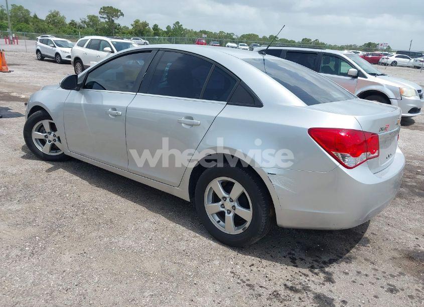 Photo 3 of 2014 Chevrolet Cruze LT (VIN 1G1PK5SB4E7432389)