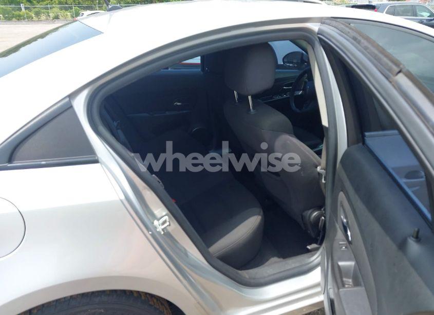 Photo 8 of 2014 Chevrolet Cruze LT (VIN 1G1PK5SB4E7432389)