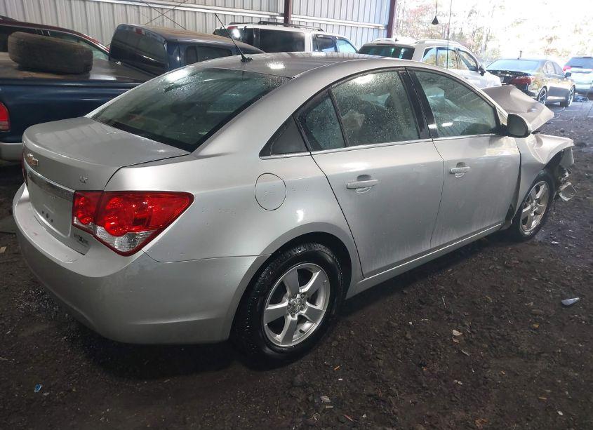 Photo 4 of 2014 Chevrolet Cruze LT (VIN 1G1PK5SB5E7373241)