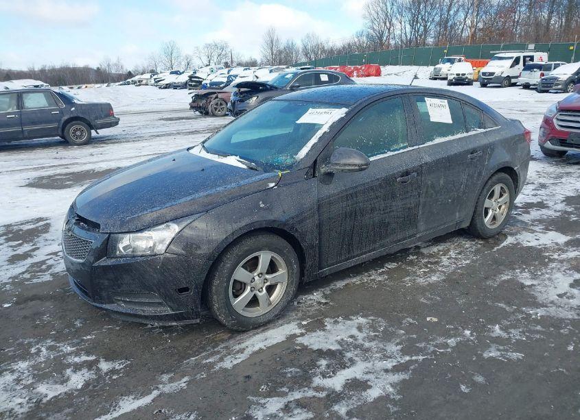 Photo 2 of 2014 Chevrolet Cruze LT (VIN 1G1PK5SB6E7380103)