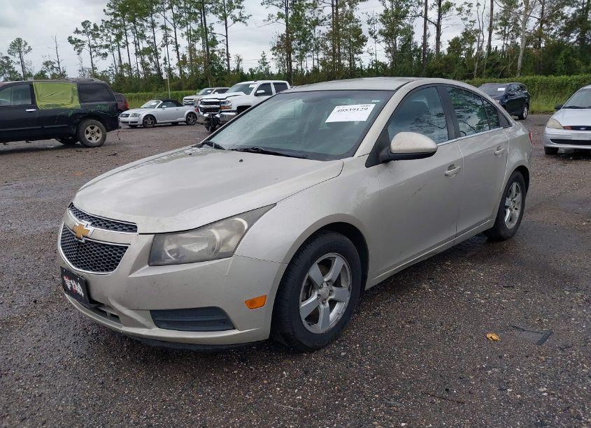 Photo 2 of 2014 Chevrolet Cruze LT (VIN 1G1PK5SB8E7407902)