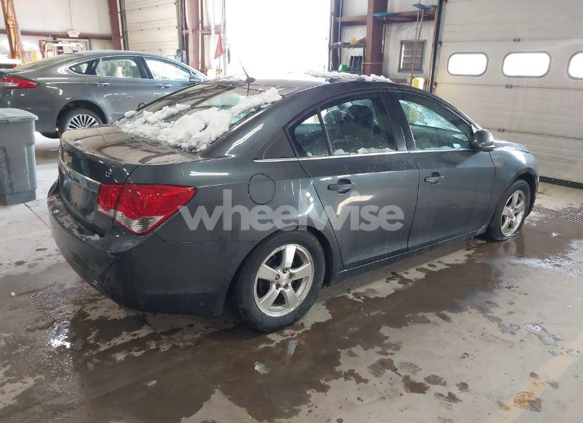 Photo 4 of 2013 Chevrolet Cruze LT (VIN 1G1PK5SB9D7185658)