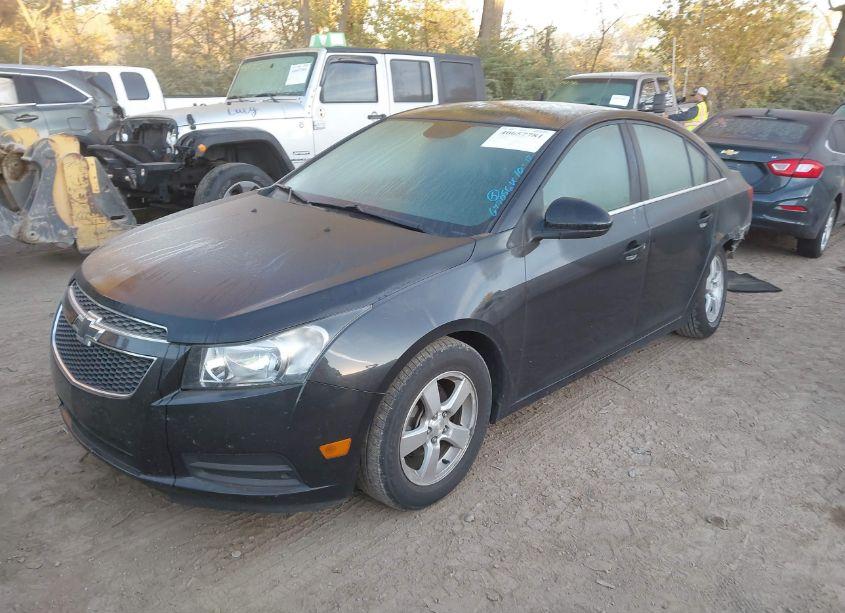 Photo 2 of 2013 Chevrolet Cruze LT (VIN 1G1PK5SB9D7269298)