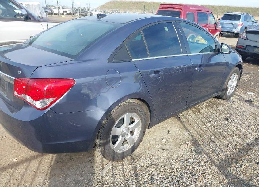 Photo 4 of 2014 Chevrolet Cruze LT (VIN 1G1PK5SB9E7209765)