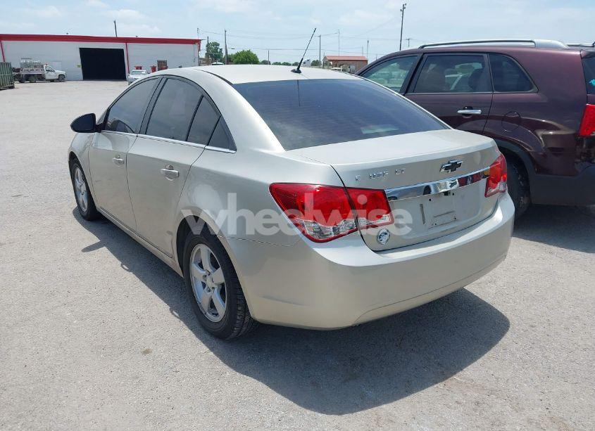 Photo 3 of 2014 Chevrolet Cruze LT (VIN 1G1PK5SB9E7405320)