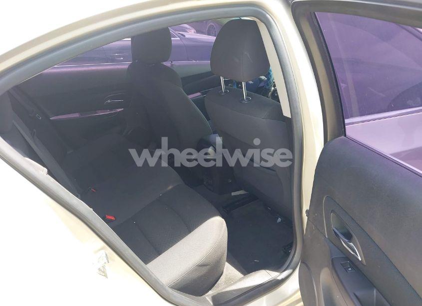 Photo 8 of 2014 Chevrolet Cruze LT (VIN 1G1PK5SB9E7405320)