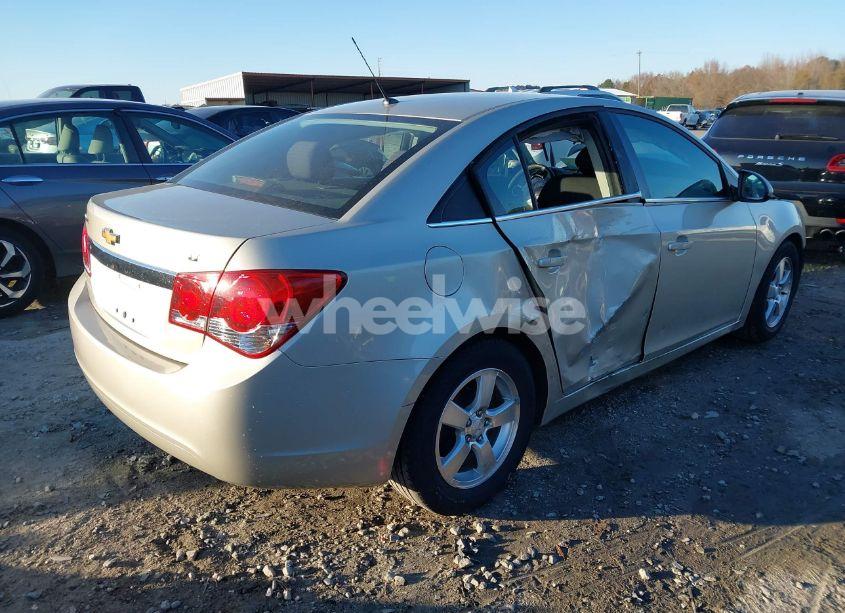 Photo 4 of 2013 Chevrolet Cruze LT (VIN 1G1PK5SBXD7286398)