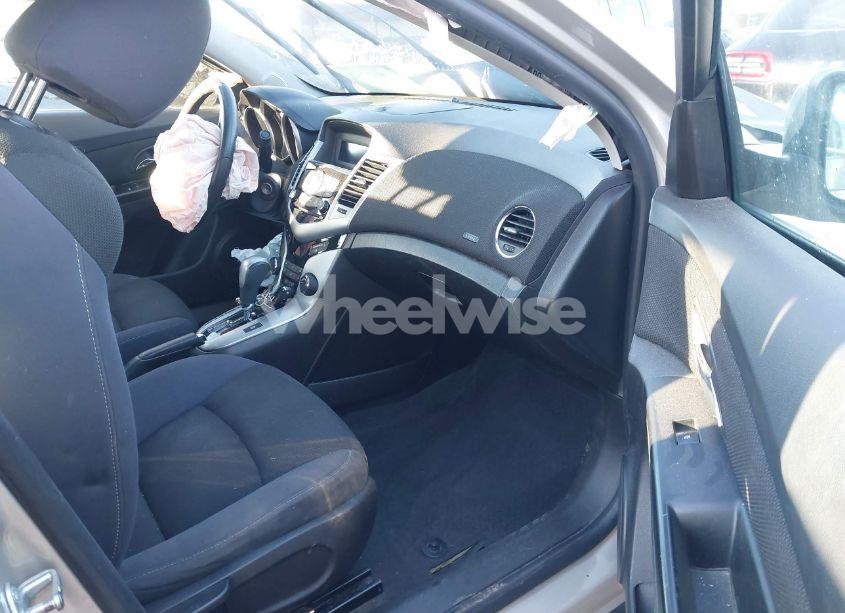 Photo 5 of 2013 Chevrolet Cruze LT (VIN 1G1PK5SBXD7286398)