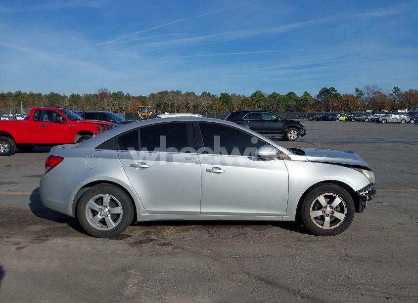 Photo 13 of 2014 Chevrolet Cruze LT (VIN 1G1PK5SBXE7377365)