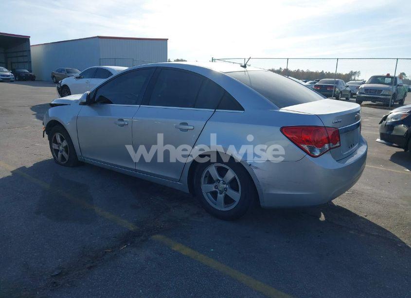 Photo 3 of 2014 Chevrolet Cruze LT (VIN 1G1PK5SBXE7377365)